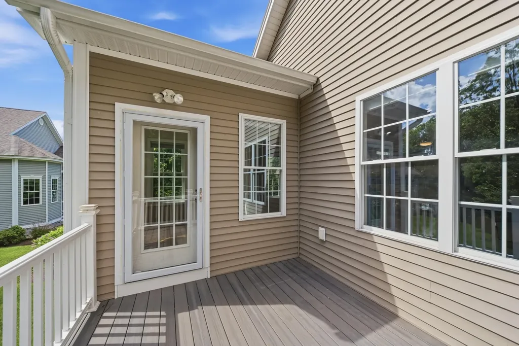 26 Pepper Hill Road Londonderry NH 03053