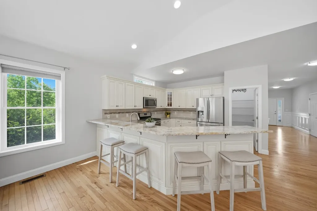 26 Pepper Hill Road Londonderry NH 03053