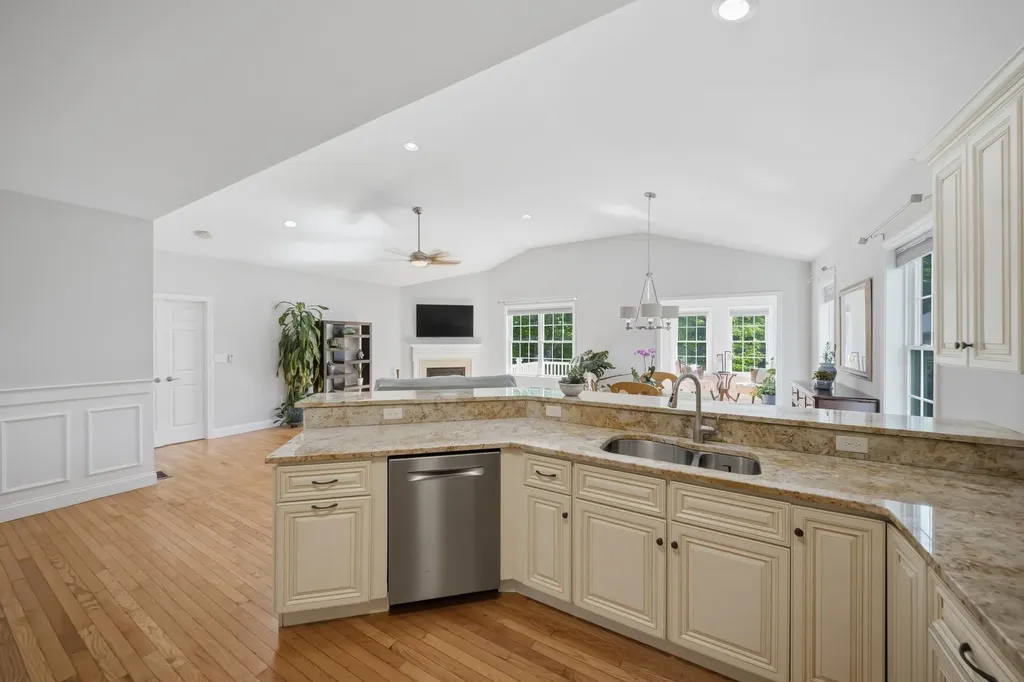 26 Pepper Hill Road Londonderry NH 03053