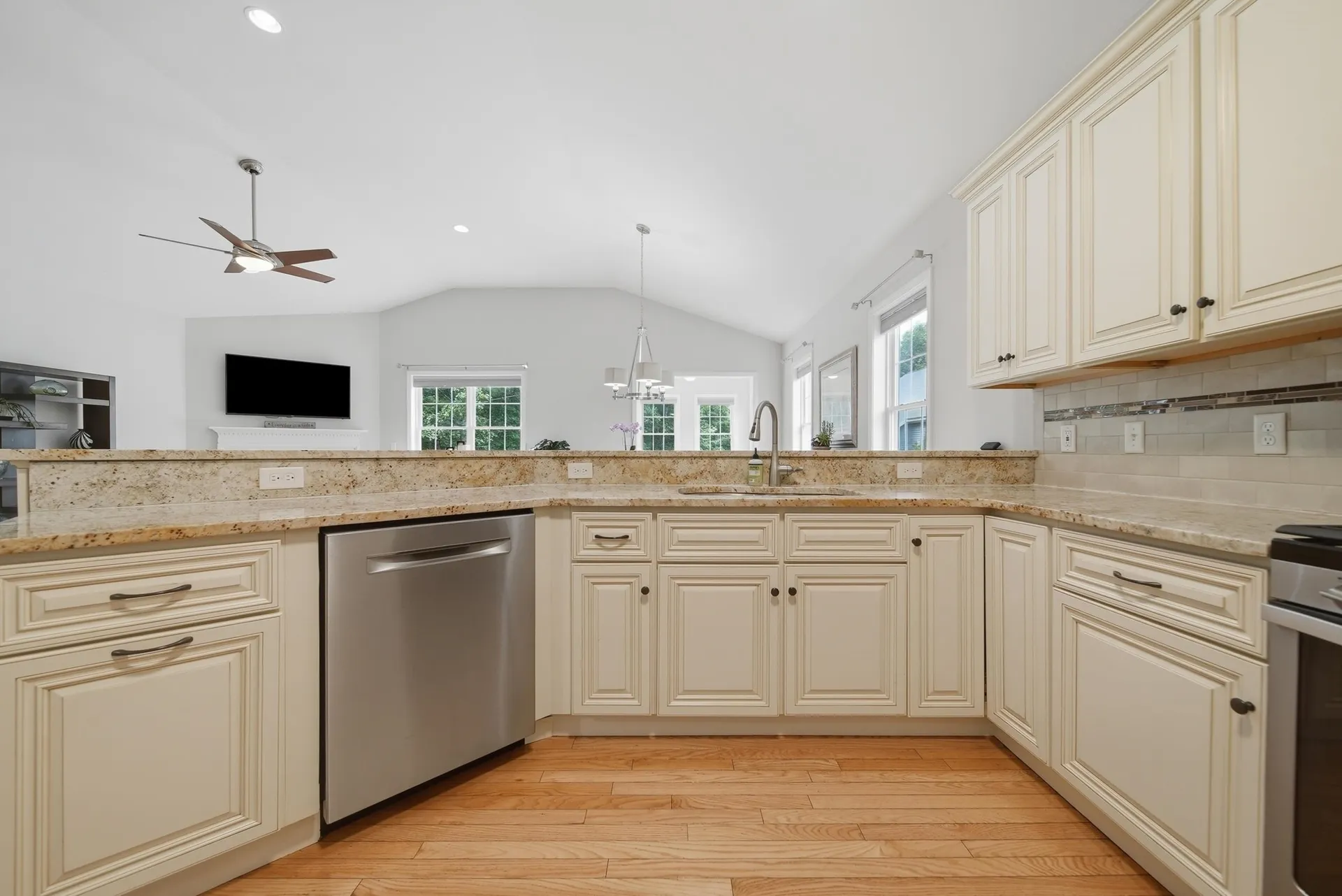 26 Pepper Hill Road Londonderry NH 03053