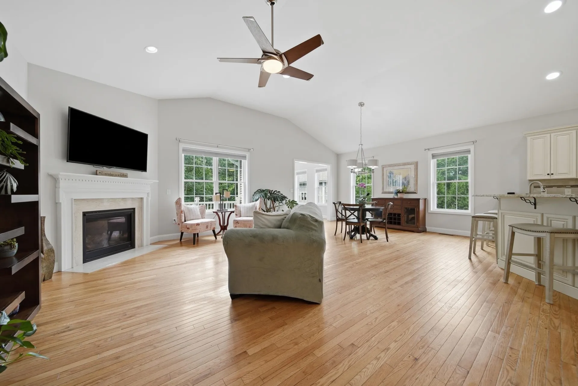 26 Pepper Hill Road Londonderry NH 03053
