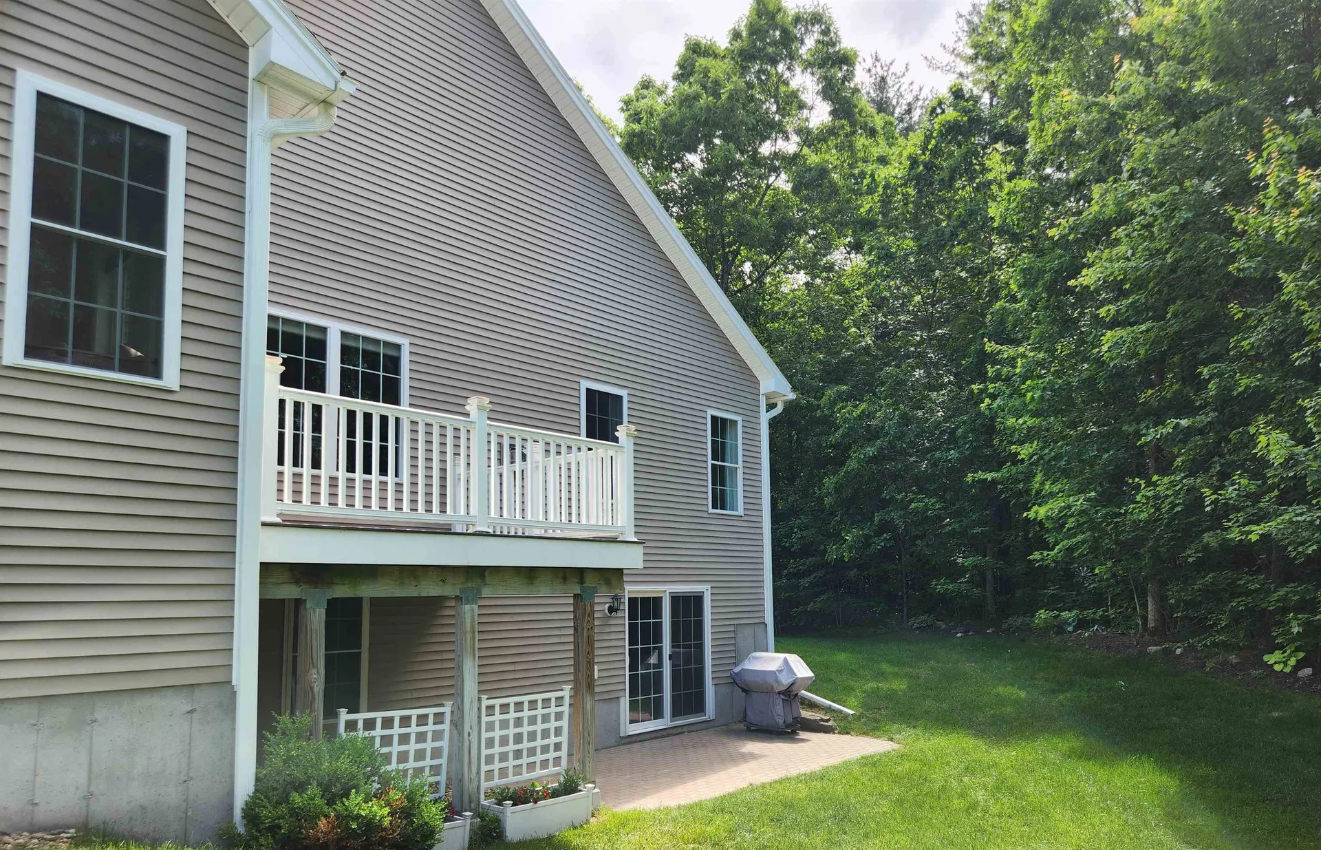 26 Pepper Hill Road Londonderry NH 03053