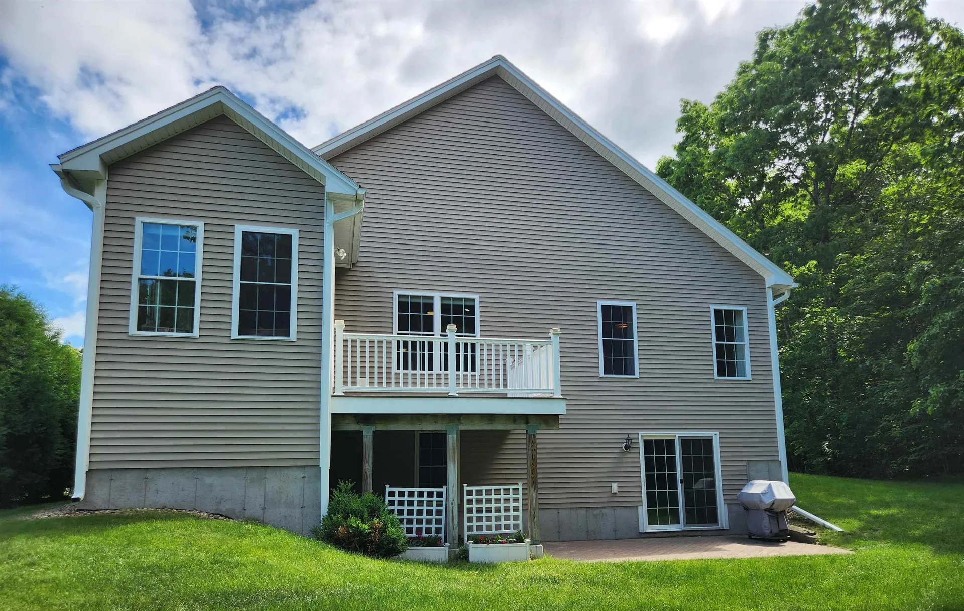 26 Pepper Hill Road Londonderry NH 03053