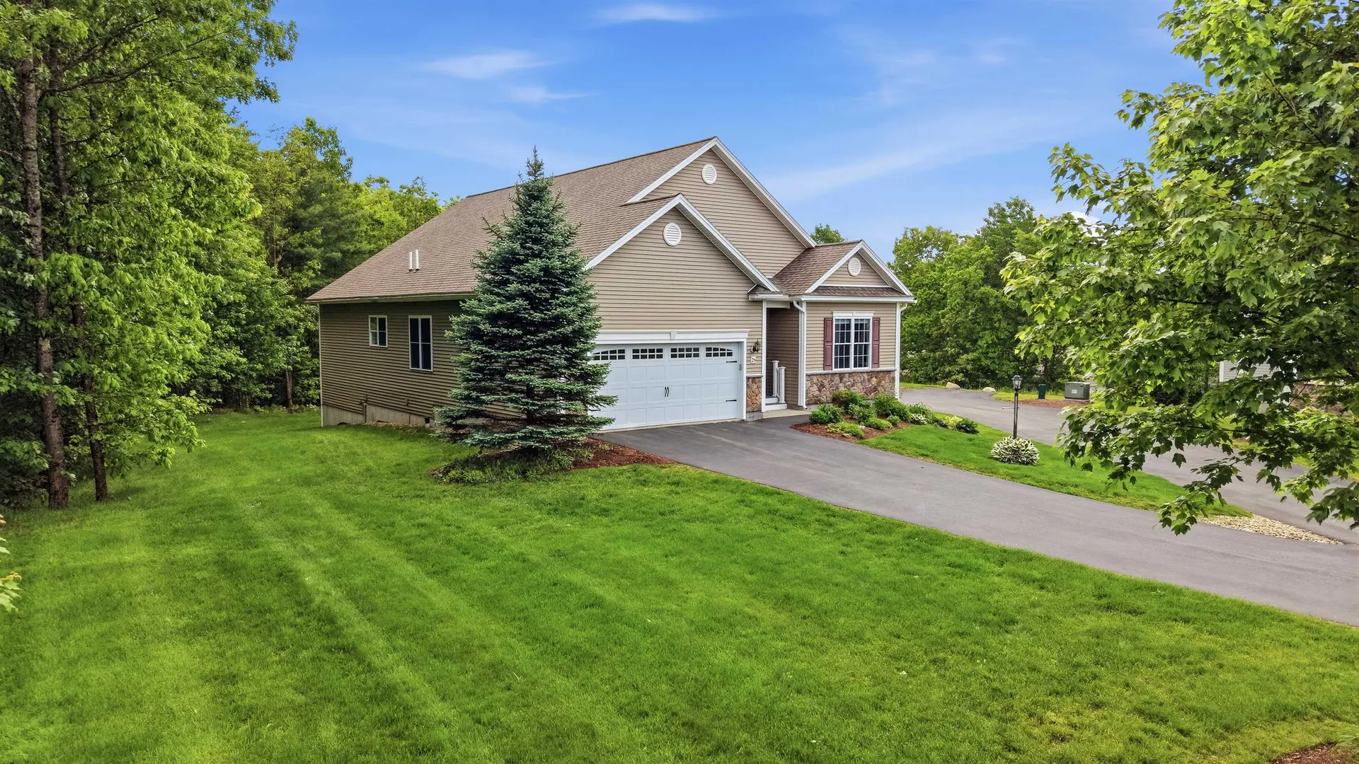 26 Pepper Hill Road Londonderry NH 03053