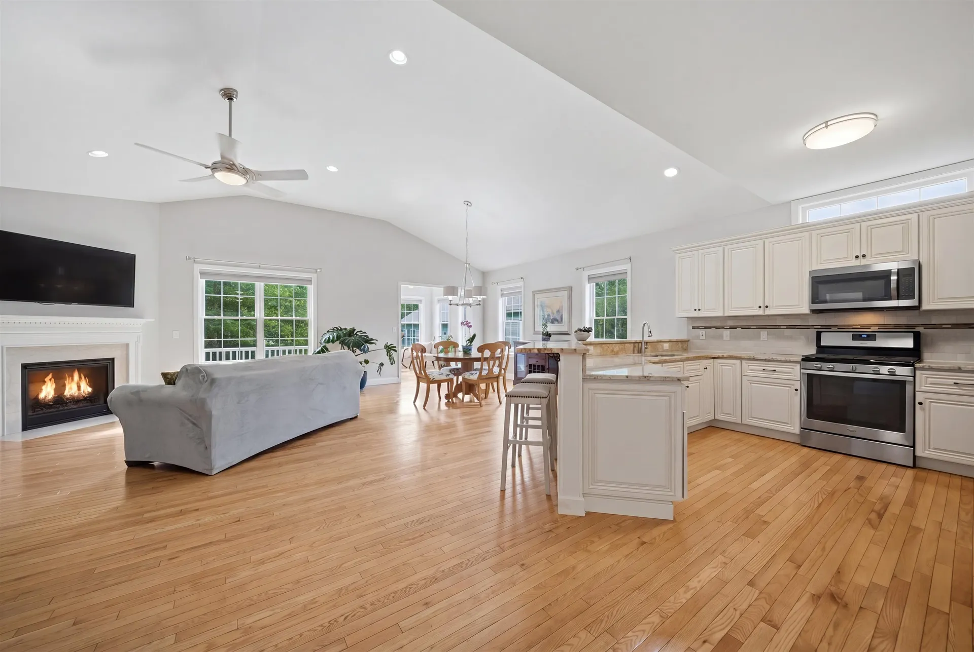 26 Pepper Hill Road Londonderry NH 03053
