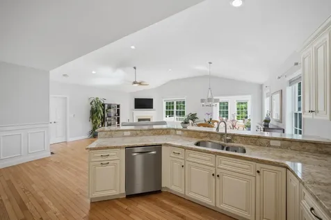 26 Pepper Hill Road Londonderry NH 03053