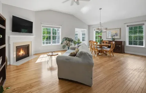 26 Pepper Hill Road Londonderry NH 03053