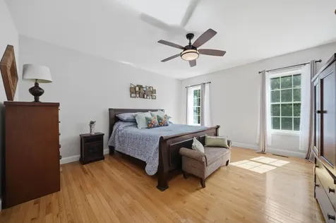 26 Pepper Hill Road Londonderry NH 03053