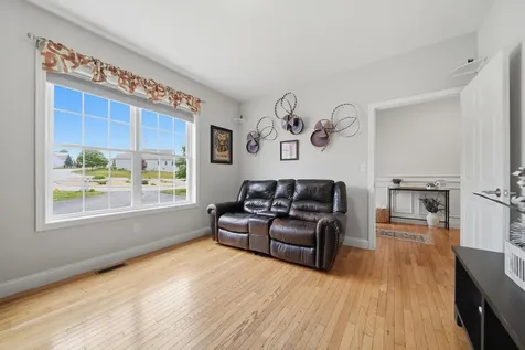 26 Pepper Hill Road Londonderry NH 03053