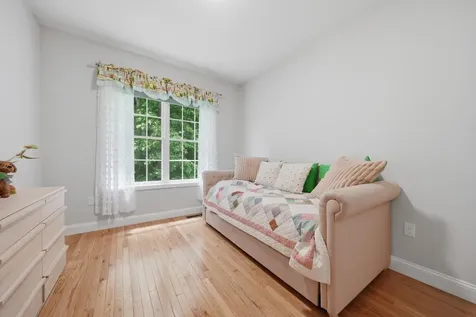 26 Pepper Hill Road Londonderry NH 03053
