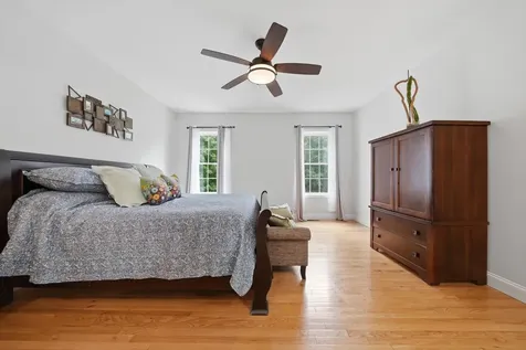 26 Pepper Hill Road Londonderry NH 03053