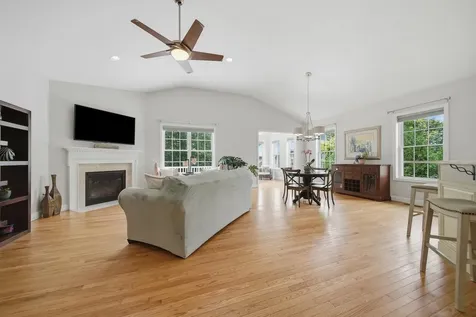 26 Pepper Hill Road Londonderry NH 03053