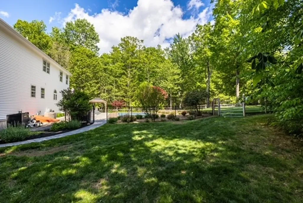 130 Beech Hill Road Mont Vernon NH 03057