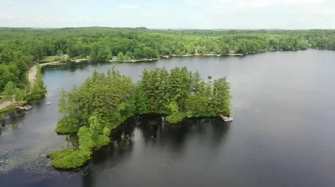 2 Harper Island Barrington NH 03825