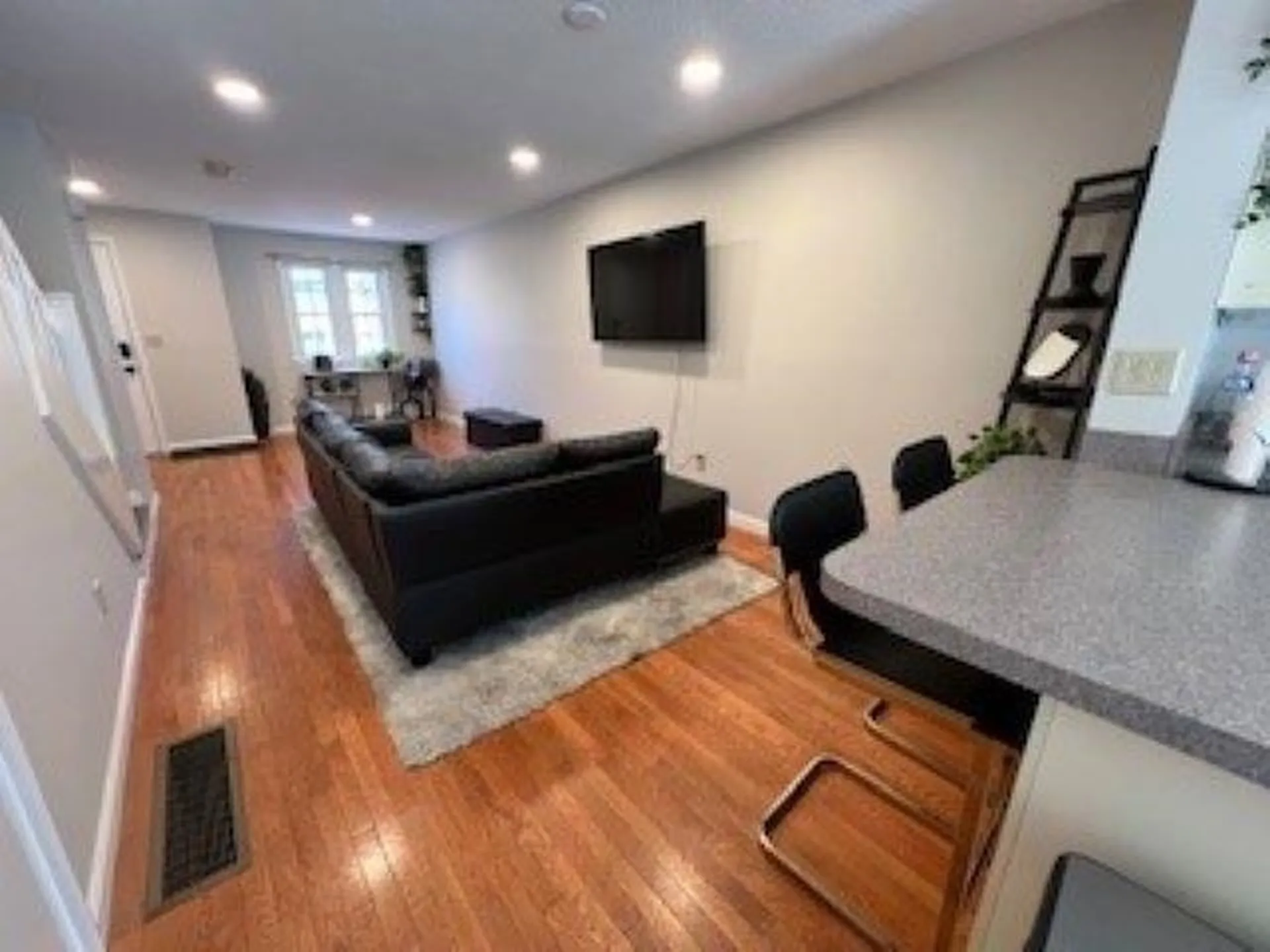 517 Fox Hollow Way Manchester NH 03104
