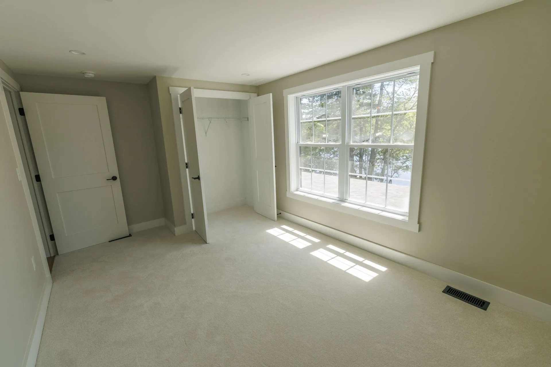 39 Lakeview Drive Nottingham NH 03290