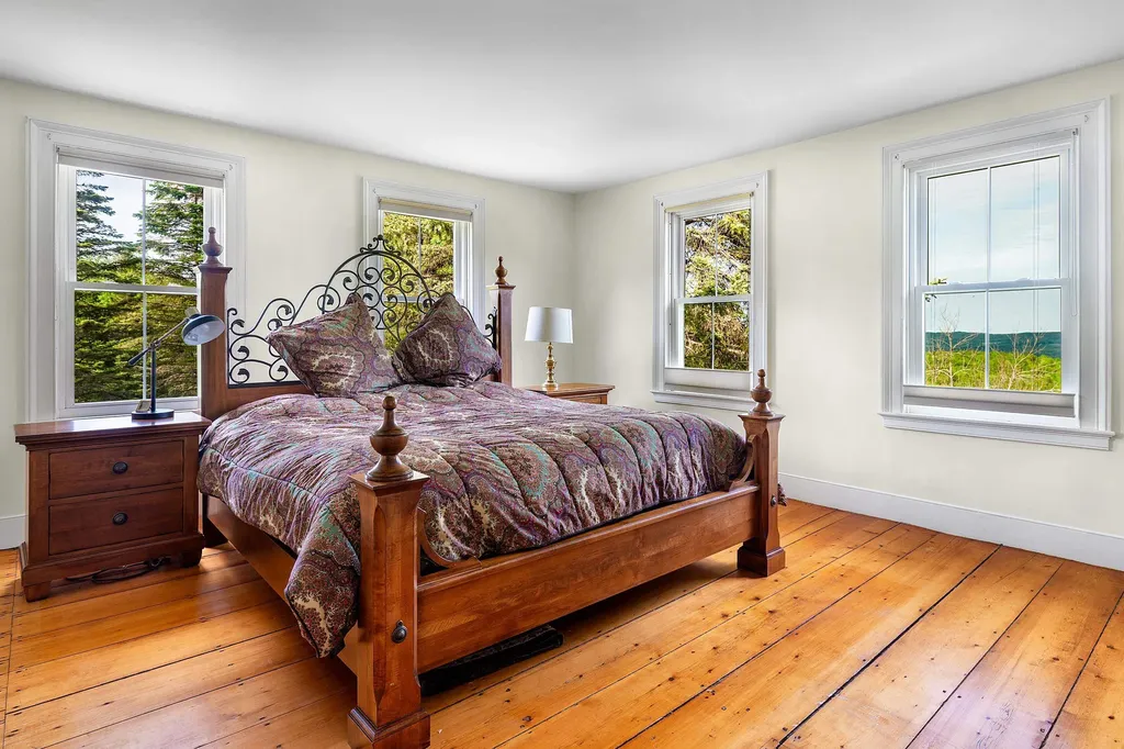 1574 Weir Road Williamstown VT 05679