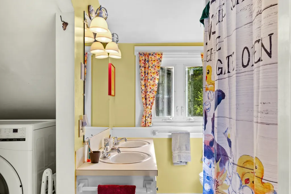 1574 Weir Road Williamstown VT 05679
