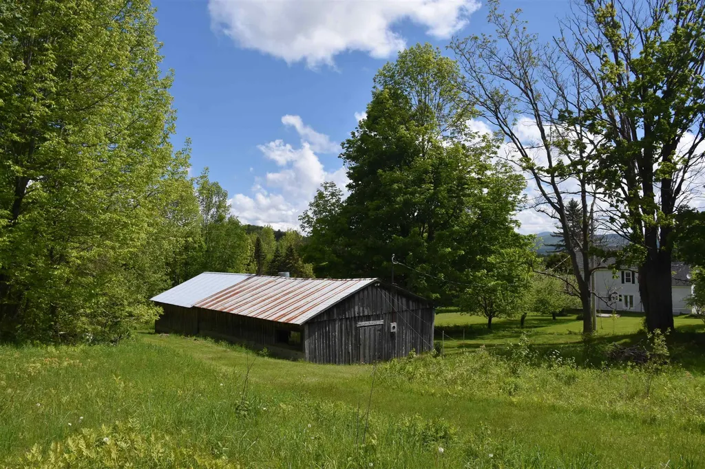 1574 Weir Road Williamstown VT 05679