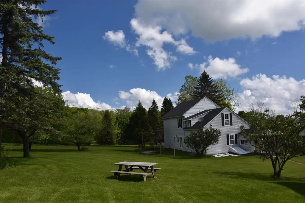 1574 Weir Road Williamstown VT 05679