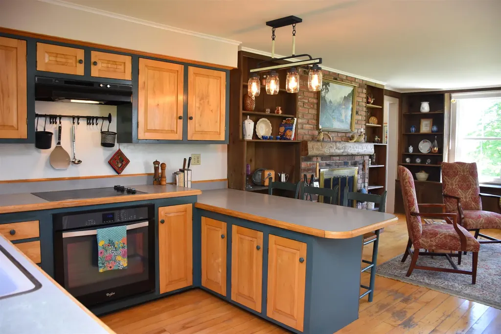 1574 Weir Road Williamstown VT 05679