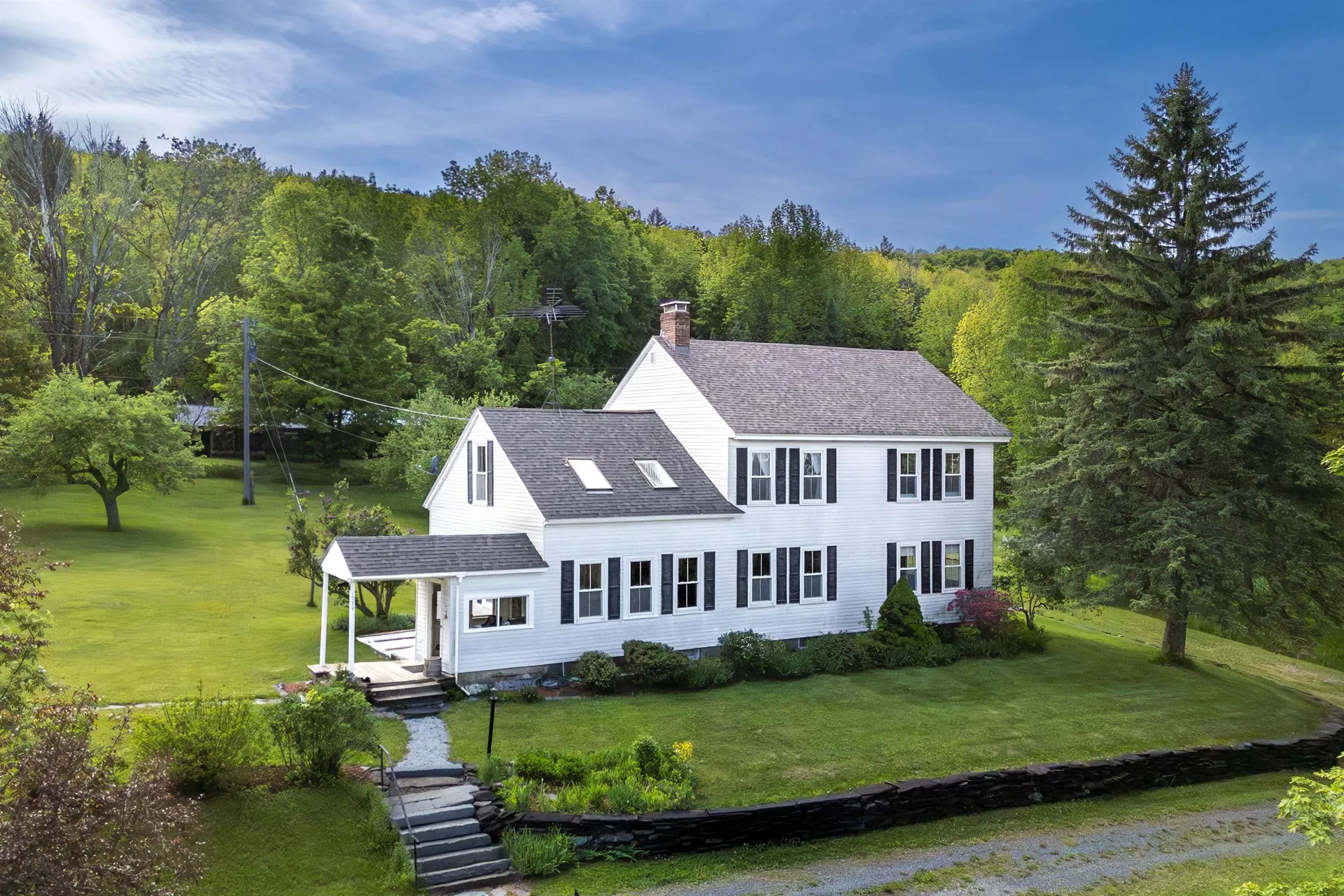 Williamstown VT, 1574 Weir Road