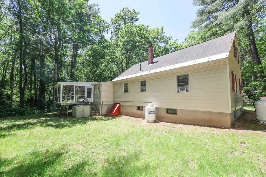7 Bigwood Drive Merrimack NH 03054