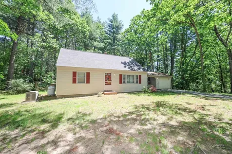 7 Bigwood Drive Merrimack NH 03054