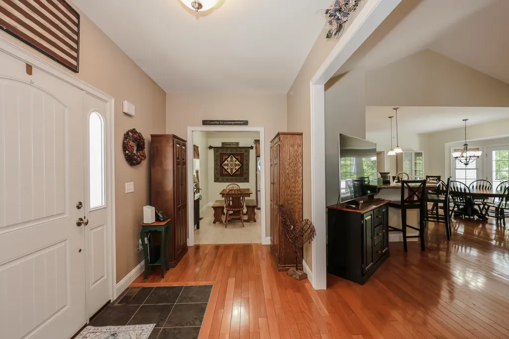 47 Boxwood Drive Auburn NH 03032