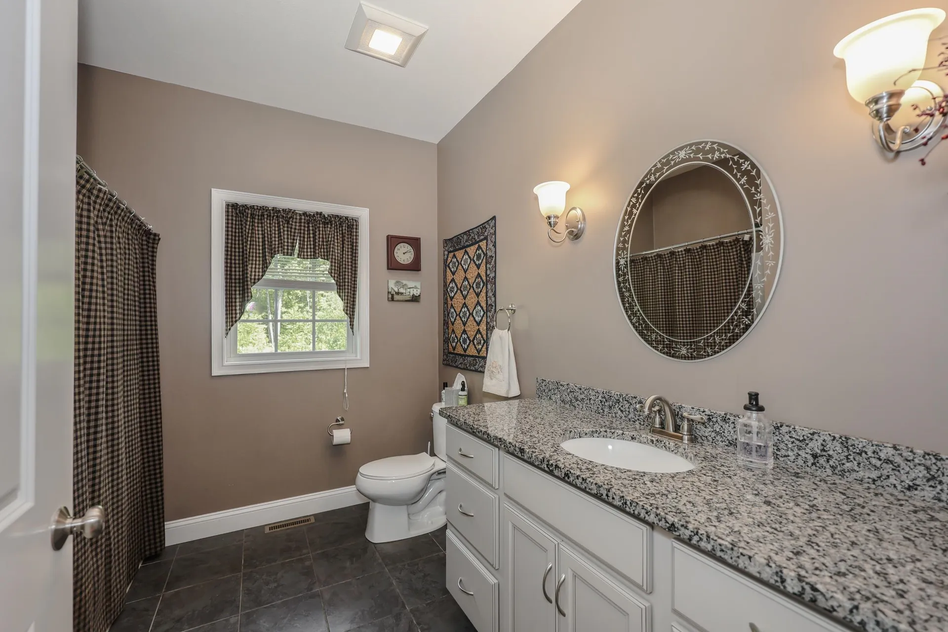 47 Boxwood Drive Auburn NH 03032