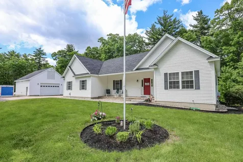 47 Boxwood Drive Auburn NH 03032