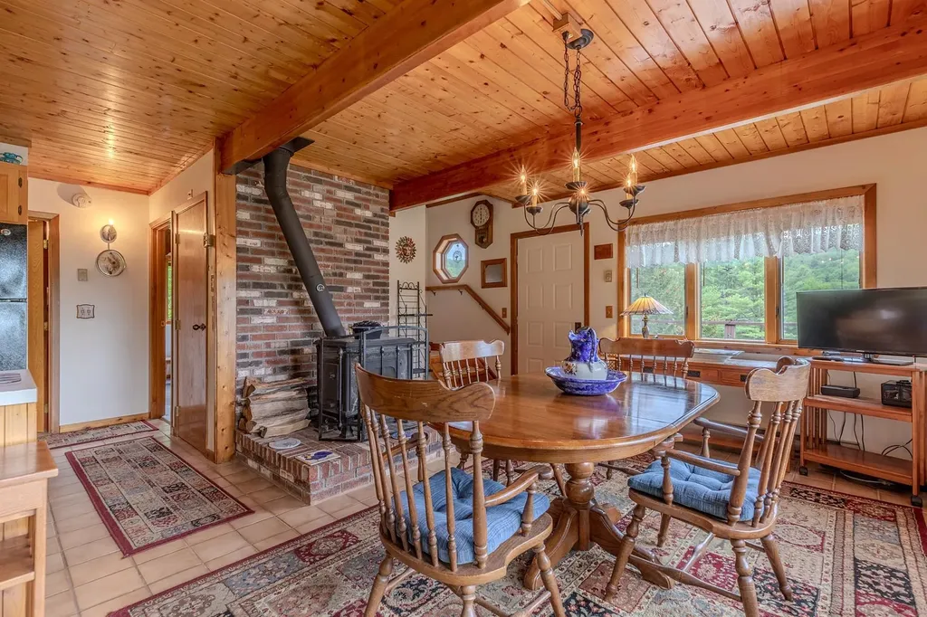 358 High Meadow Way Danby VT 05739
