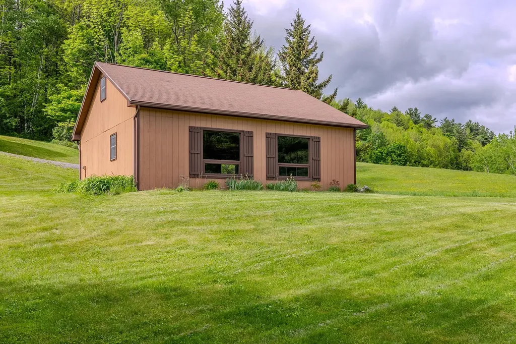 358 High Meadow Way Danby VT 05739