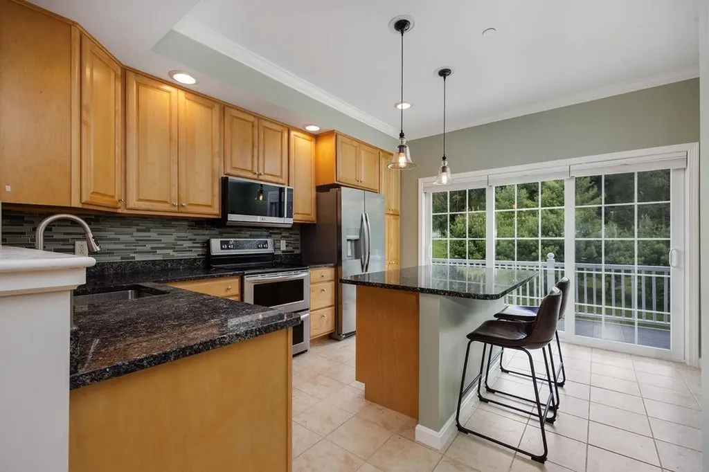 19 Forest Edge Drive Hanover NH 03755
