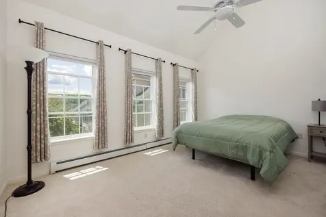 19 Forest Edge Drive Hanover NH 03755