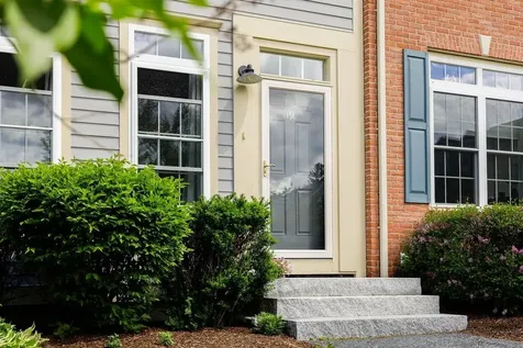 19 Forest Edge Drive Hanover NH 03755