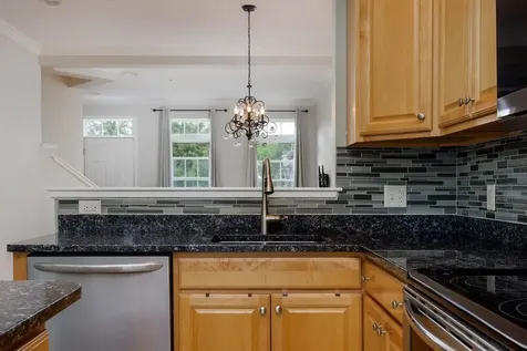 19 Forest Edge Drive Hanover NH 03755