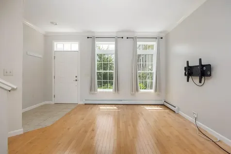 19 Forest Edge Drive Hanover NH 03755
