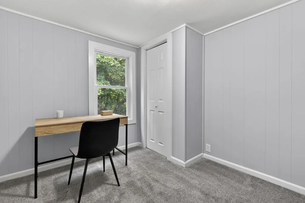 85 Coffin Road Epping NH 03042