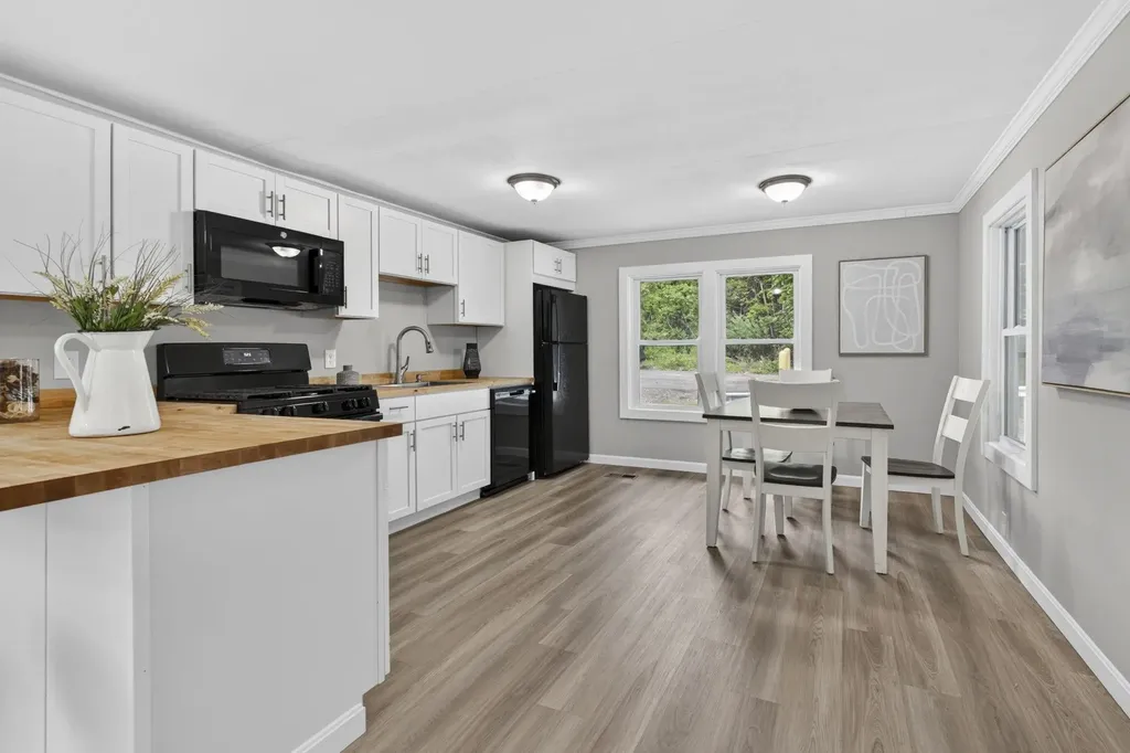 85 Coffin Road Epping NH 03042