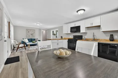 85 Coffin Road Epping NH 03042
