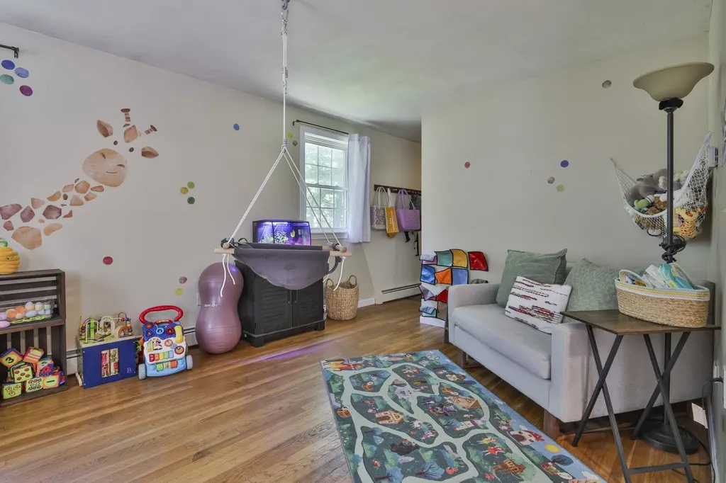 198 Wash Pond Road Hampstead NH 03841
