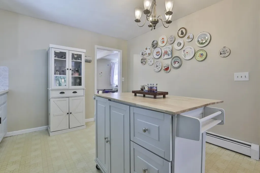 198 Wash Pond Road Hampstead NH 03841