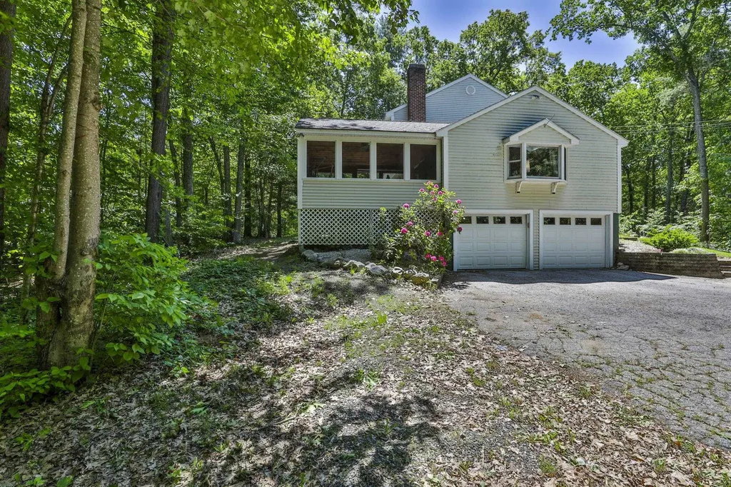 198 Wash Pond Road Hampstead NH 03841