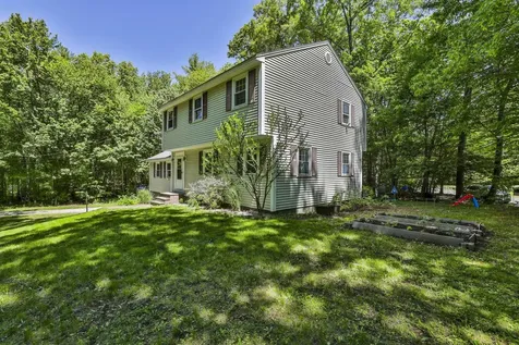 198 Wash Pond Road Hampstead NH 03841
