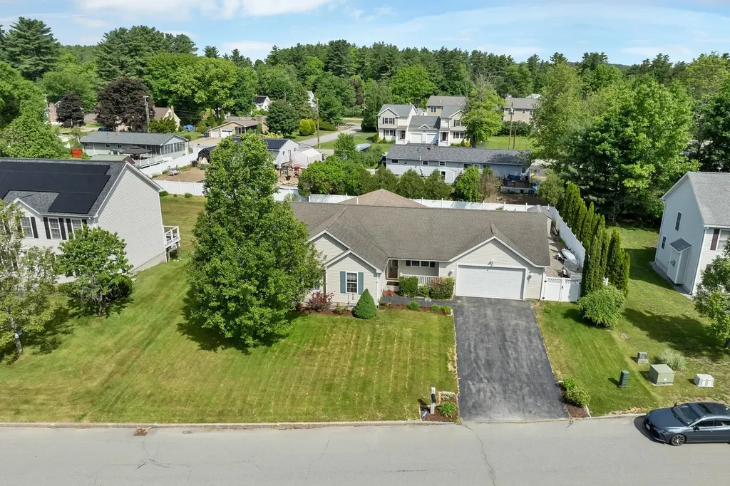 14 Preston Street Goffstown NH 03045