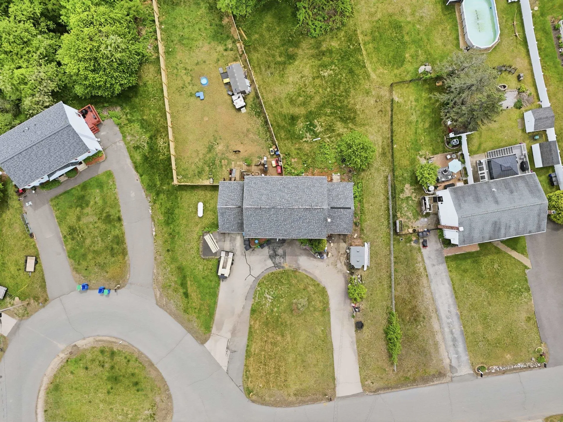 13 Sunnyside Lane Derry NH 03038