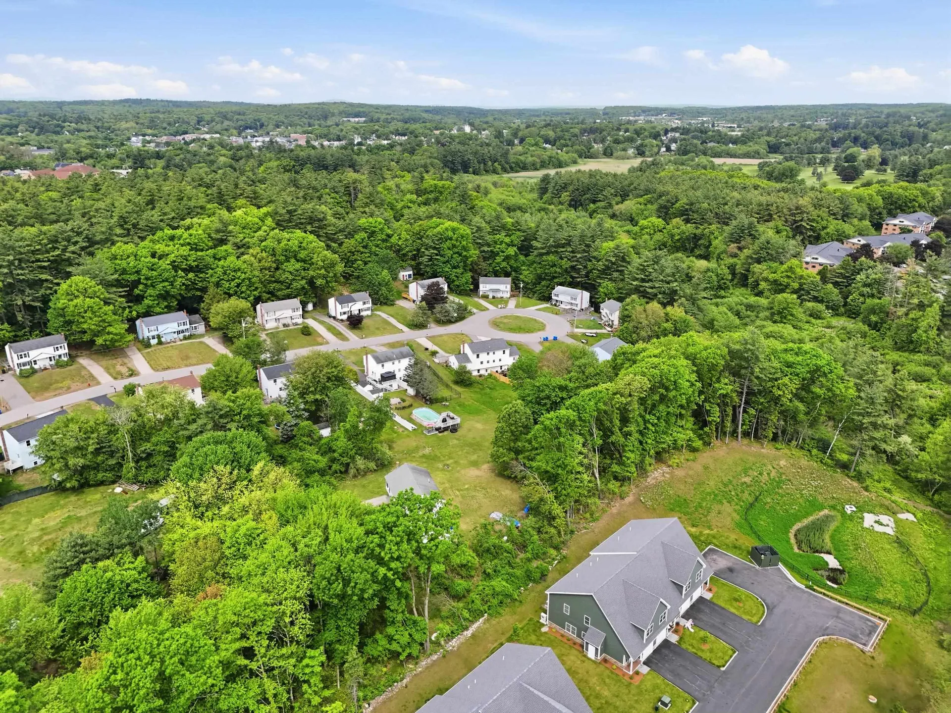 13 Sunnyside Lane Derry NH 03038