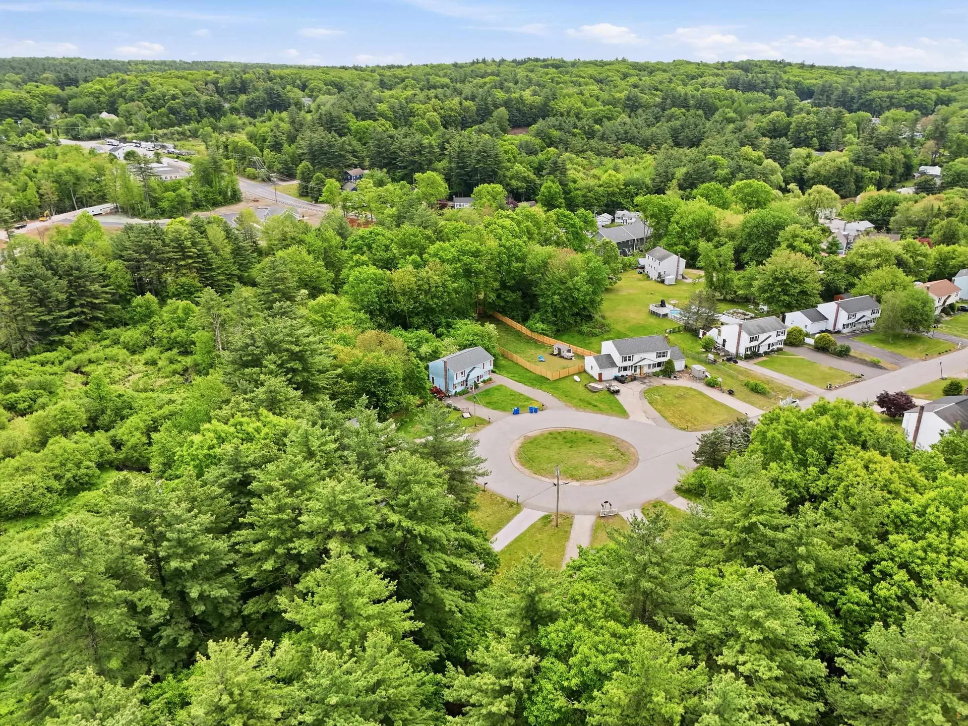 13 Sunnyside Lane Derry NH 03038