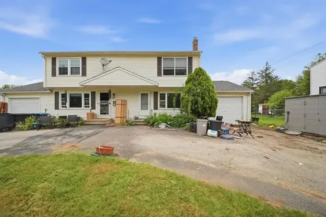 13 Sunnyside Lane Derry NH 03038